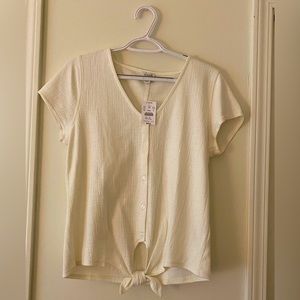 J.Crew White Textured Short Sleeve Top w/ Button and Knot Detailing. Size M. NWT